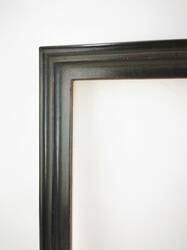 Rustykalna oprawa obrazu w kolorze szarym, ręcznie malowana i postarzona