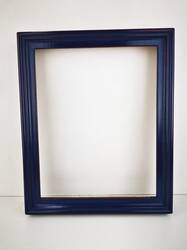 Ręcznie malowana rama do obrazu w odcieniu granatu, z fioletowym i czerwonym akcentem
