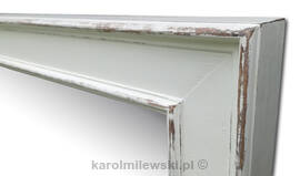 Mirror in white distressed frame