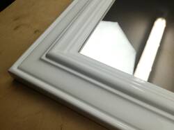 Lustro w białej ramie, wysoki połysk