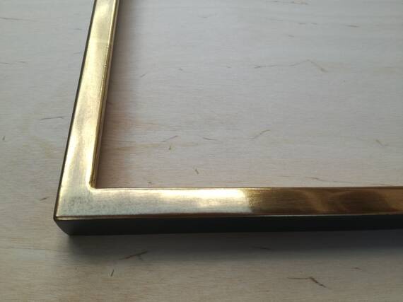 Custom picture frame