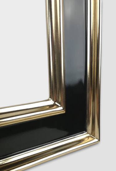 Custom picture frame