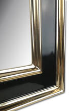 Nero Glam – Luxurious Mirror in a Gilded Glamour Frame Custom-Made