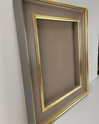 Custom picture frame