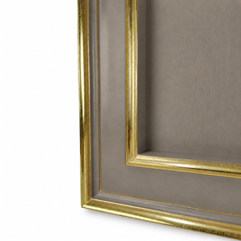 Floating frame for canvas painting — corner with richly profiled gilded edges: outer torus-and-cyma, inner torus-and-ovolo, flat front band painted in latte tone; 33 mm moulding depth