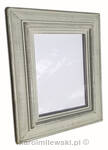 Grey distressed picture frame.