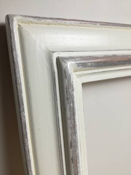 DIstressed white picture frame