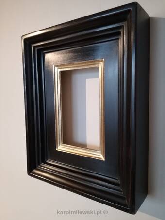 white and gold picture frames