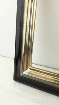 Elegant Silver Frame with Hand-Painted Patina – A sophisticated blend of silver leaf with hand-applied black and dark brown distressing, creating a timeless and noble finish.