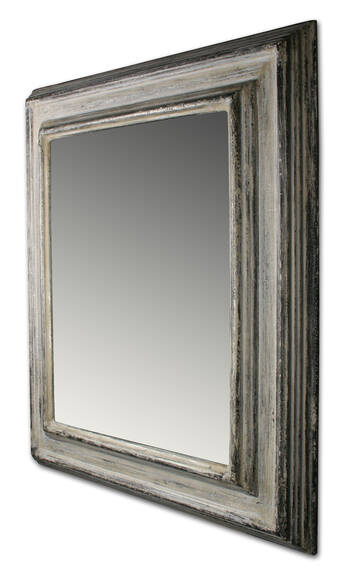 Distressed picture frame white gold