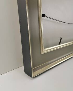 Custom picture frame