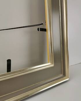 Custom picture frame