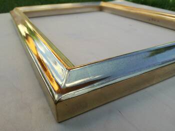 Gilt picture frame