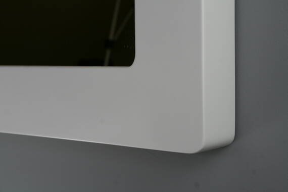 Biała rama do obrazu z zaokrąglonymi rogami