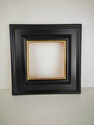 Coved Frame Vittoria – elegancka rama z wyniesioną krawędzią, podkreślająca głębię obrazu