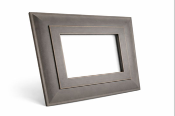 Rama drewniana w ciemnym szarym kolorze, matowe wykończenie