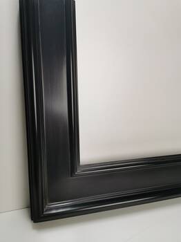 Black picture frame