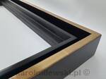 Picture frame gilded with yellow gold with smooth black sides