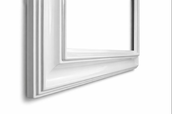 White custom-made wooden picture frame with satin finish – elegant handcrafted frame for paintings and photographs.