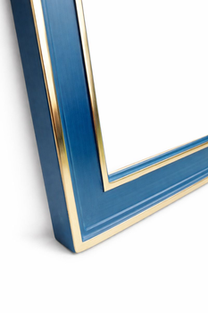 Niebieska rama do obrazu pozłacana złotem płatkowym 22 karat.