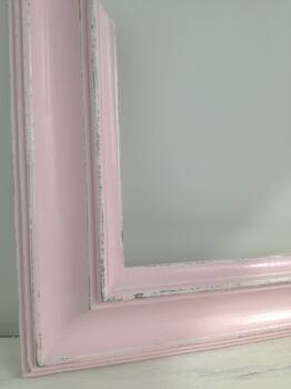 Distressed picture frame - pink