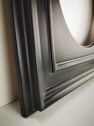 Pitcure frame with tondo