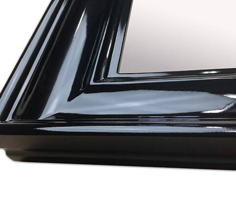 Stylowe lustra z czarną ramą do wnętrz