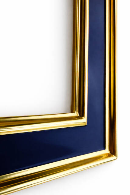 Czym wyróżniają się lustra glamour